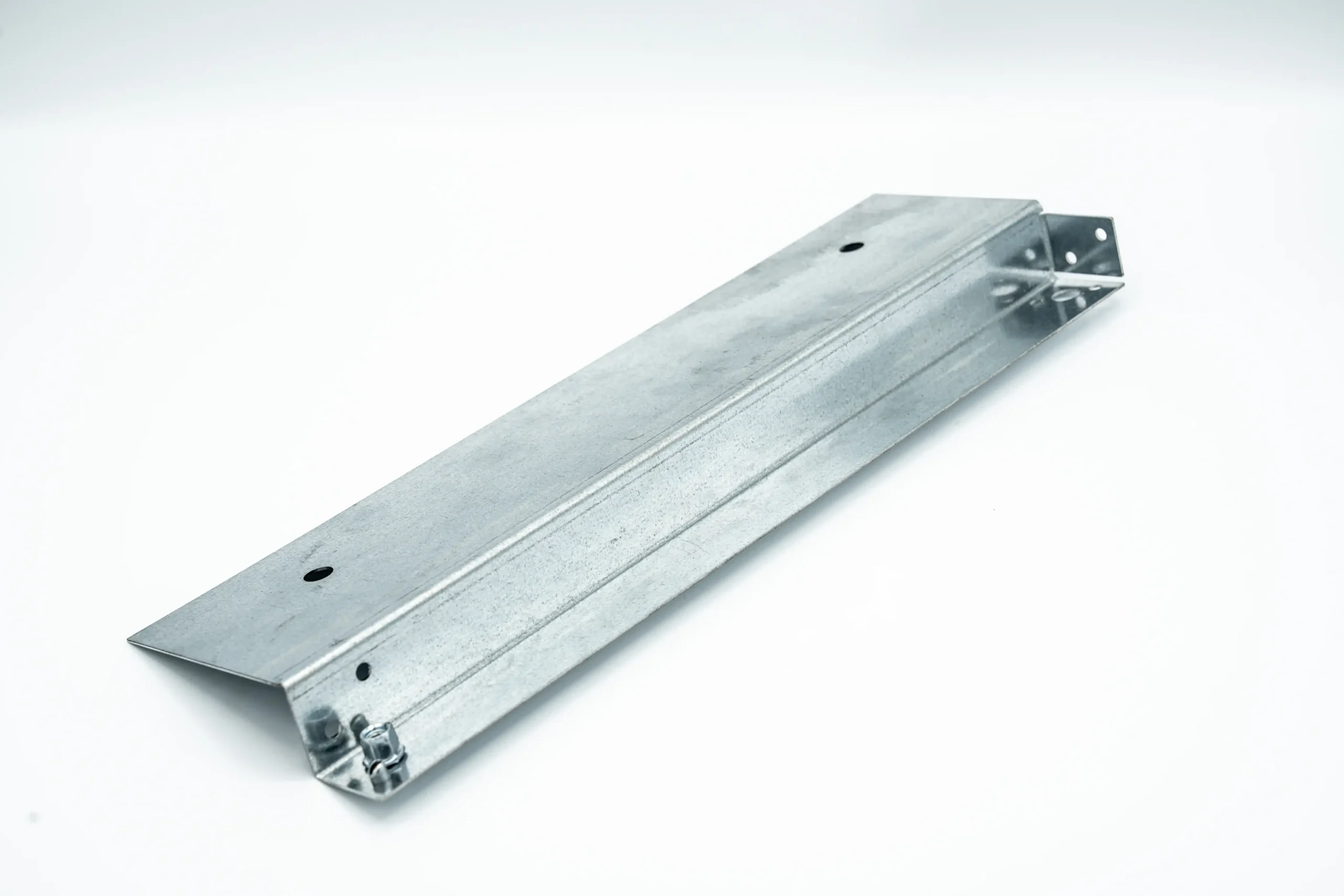 Wspornik stalowy gięty z otworami montażowymi – cynkowany ogniowo